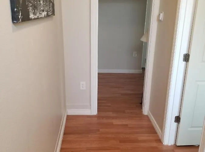 500/502 W 23rd St Holiday home *